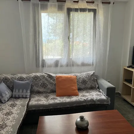 Apartment Alexandros *